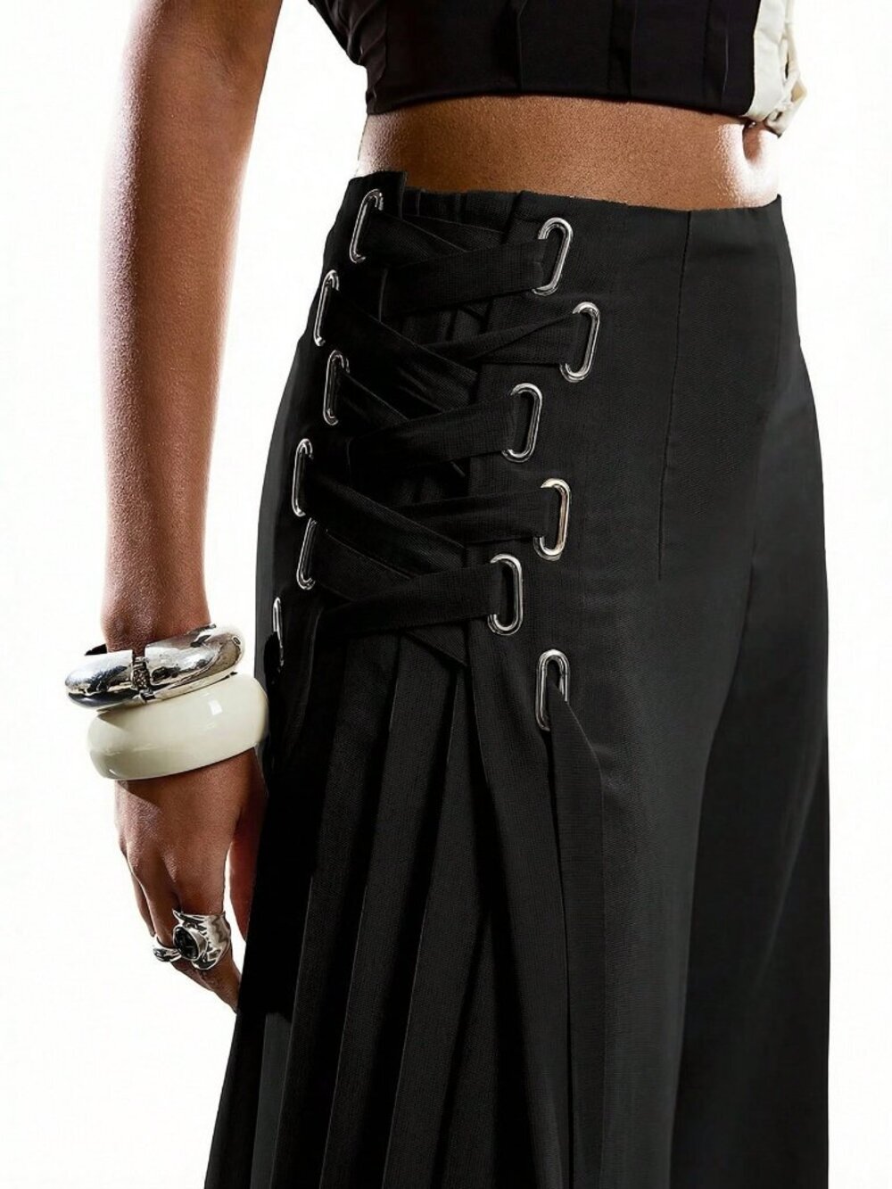 Black Women's Minimalist Casual lace up detailed pleated wide legged pants - Picture 5 of 7